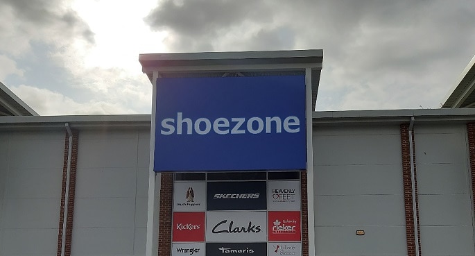 shoe zone clarks
